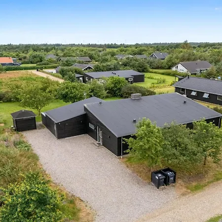 Weike - 950m To The Fjord By Interhome *